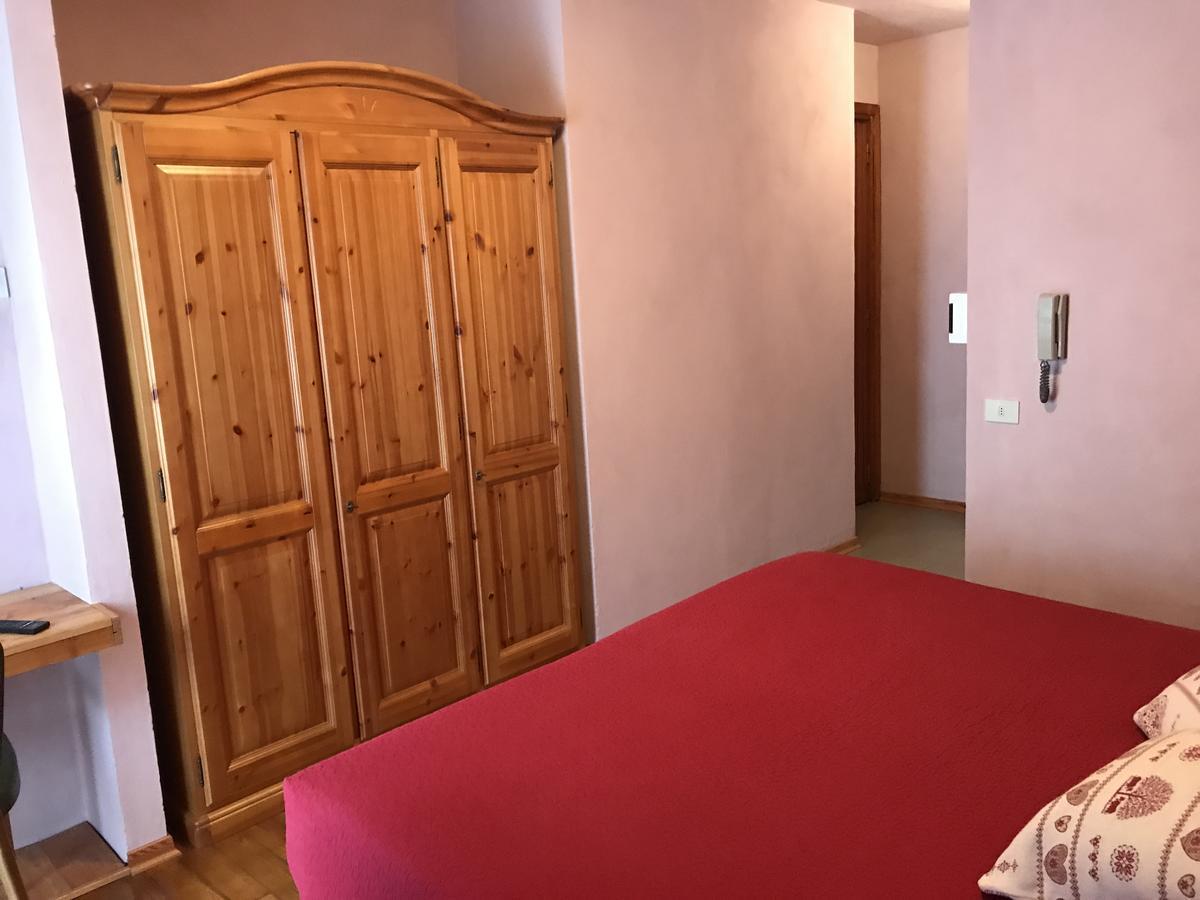 Albergo Club Alpino Crissolo Exterior foto